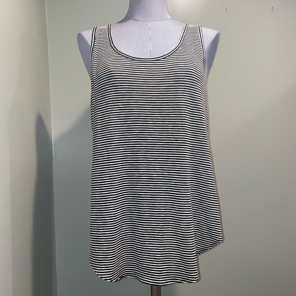 NWOT Old Navy Black and White Striped Tank Top